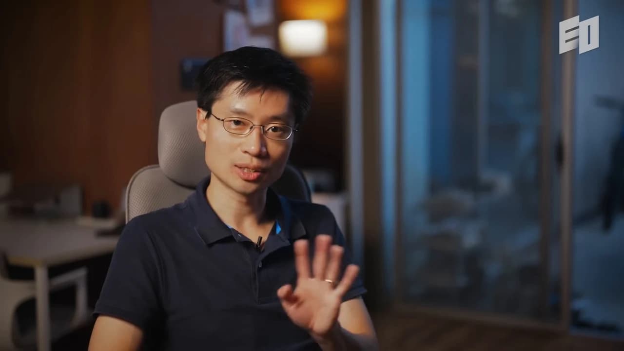 Prof. Loh speaking on building a more Thought Full world